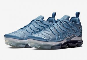 Mens Nike Air VaporMax plus 528 JM