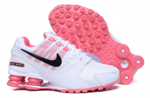 Womens Nike Shox Avenive 10002