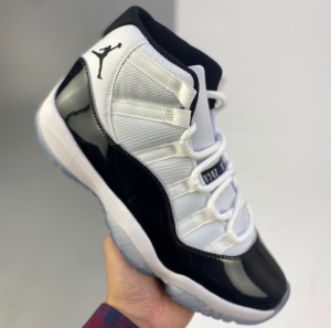 Air Jordan 11 Sneakers GD160136-46